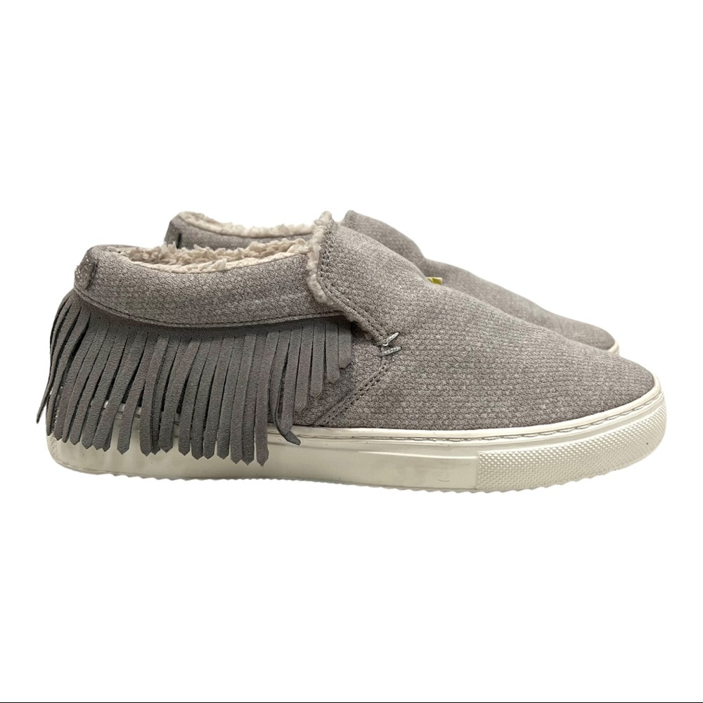 Hey Dude RARE Payton Fringe Gray Sherpa Lined Slip On Lightweight Shoes